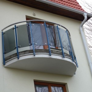 Eurochrom konstrukcje stalowe balustrady daszki realizacje