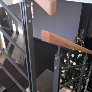 Eurochrom konstrukcje stalowe balustrady daszki realizacje