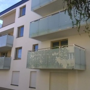 Eurochrom konstrukcje stalowe balustrady daszki realizacje