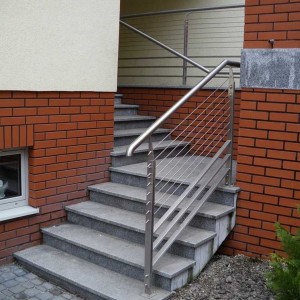 Eurochrom konstrukcje stalowe balustrady daszki realizacje